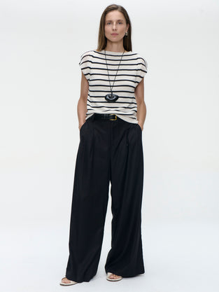 Top E26029 | Ecru Black