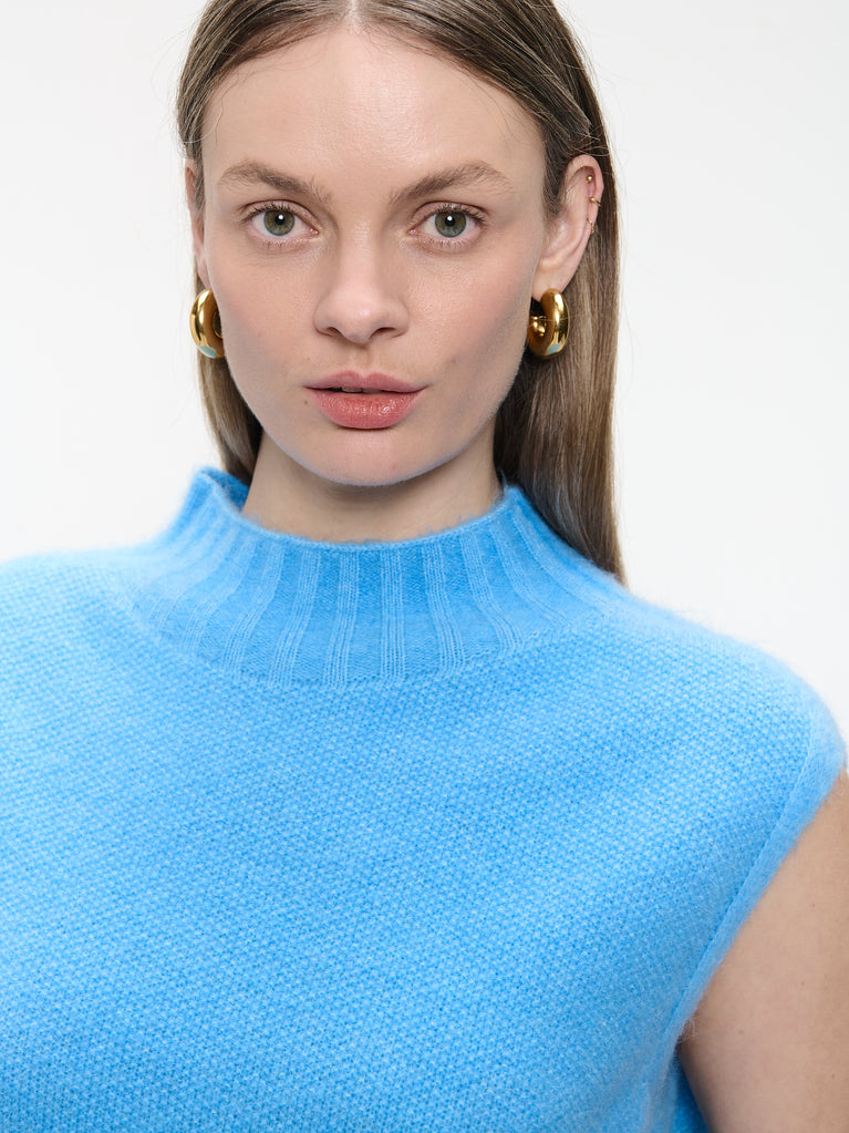 Alpaca Vest H24179 | Sky