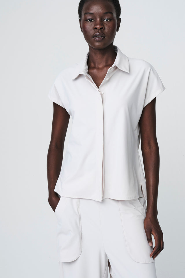 Wilma structure tech jersay blouse | Sand