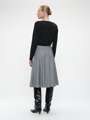 Loren top cross drape | Black