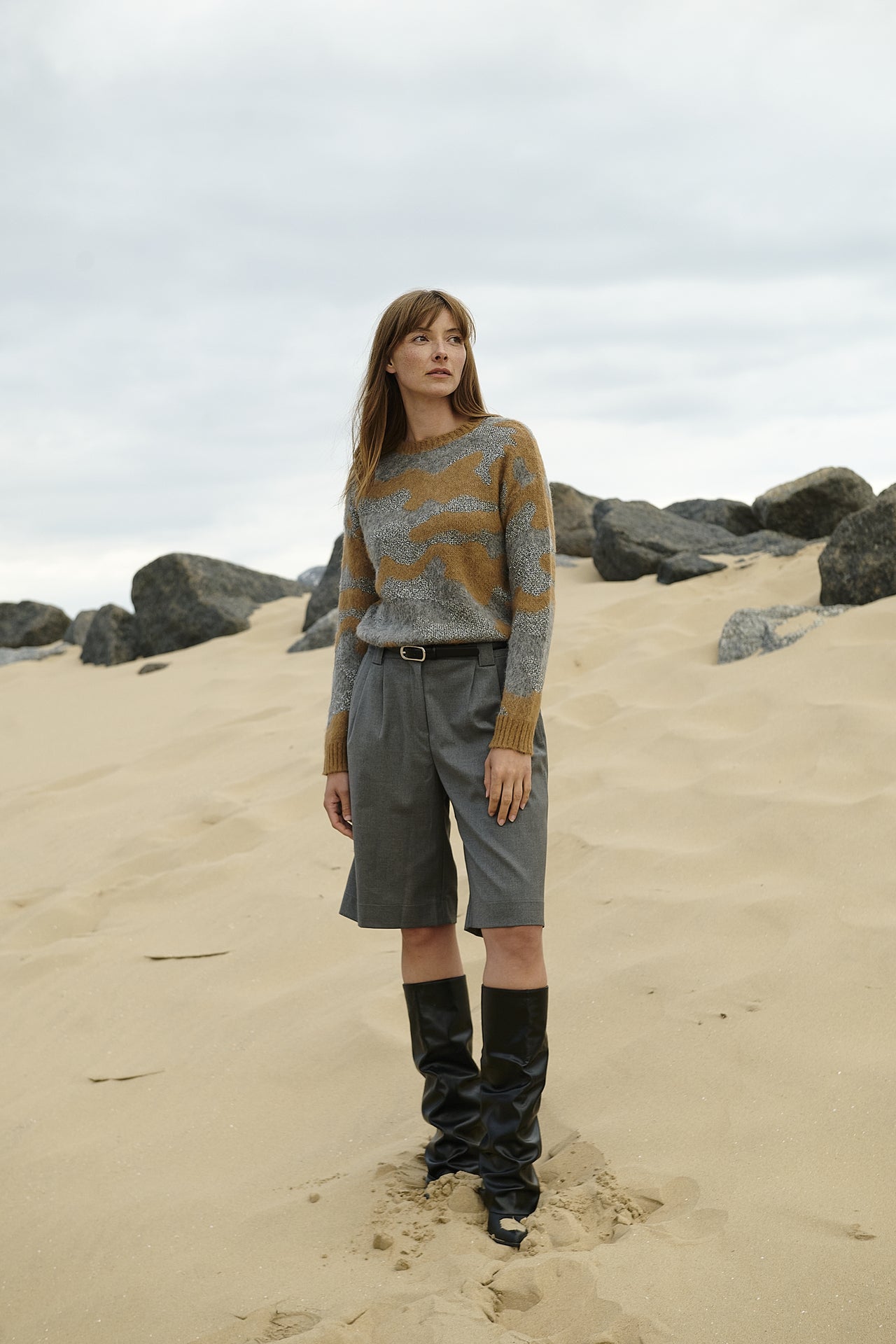 Pullover shiny inlay H25171 | Cognac