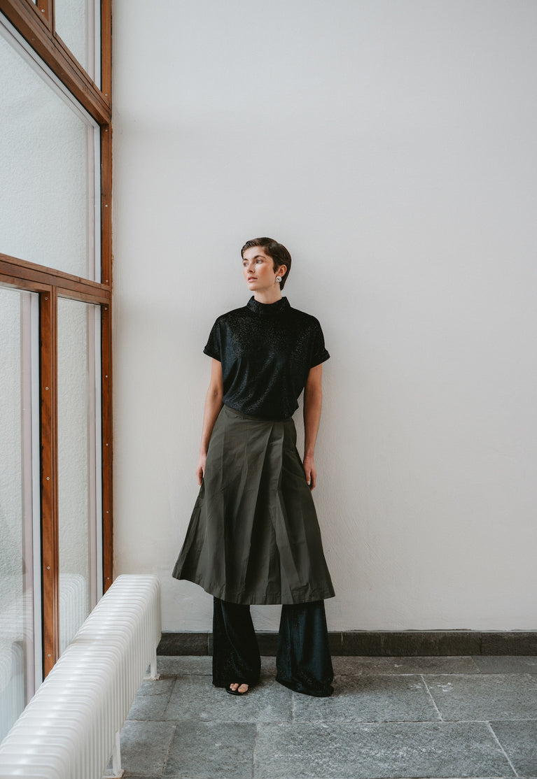 Rayan velvet top | Black shiny